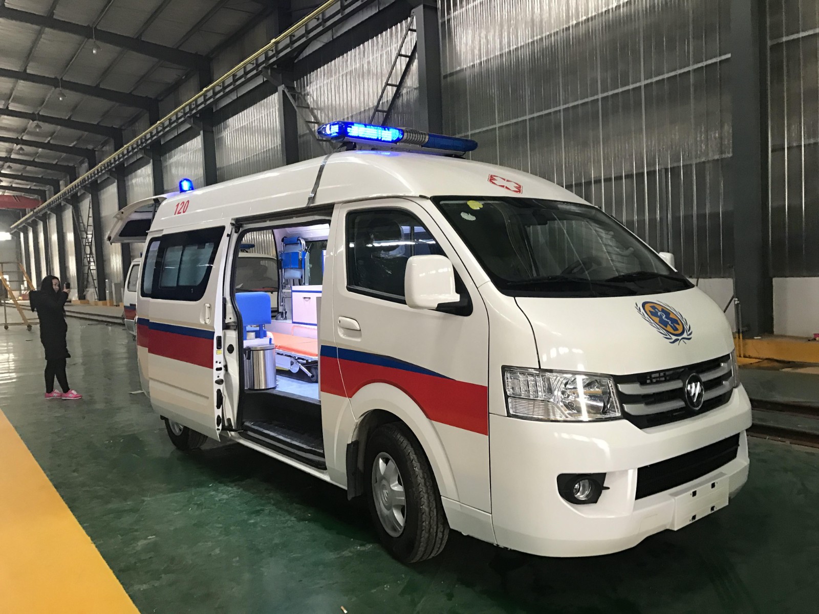 东乡族自治县救护车转院